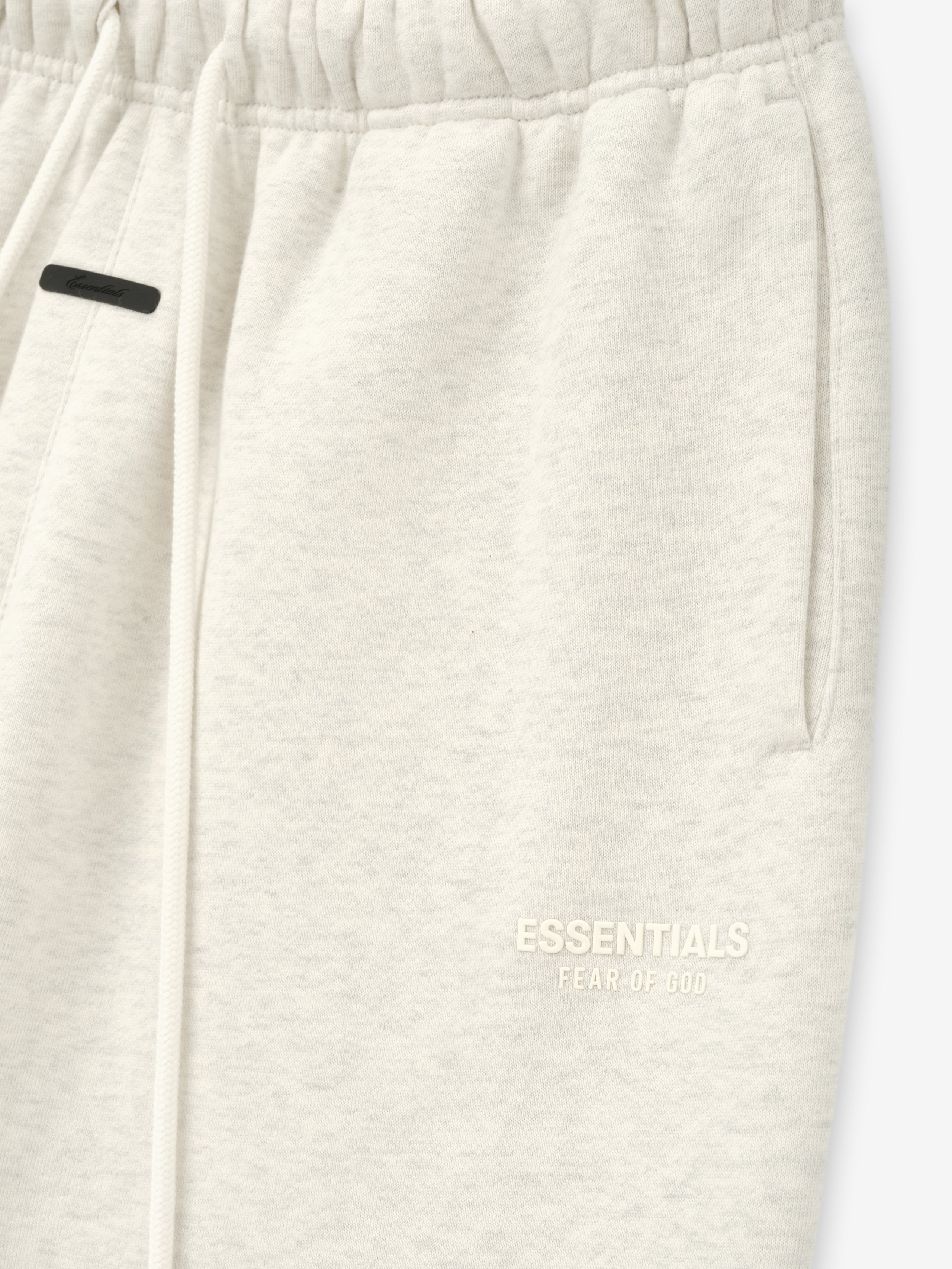 Womens Essentials FW26 Classic Sweatpant